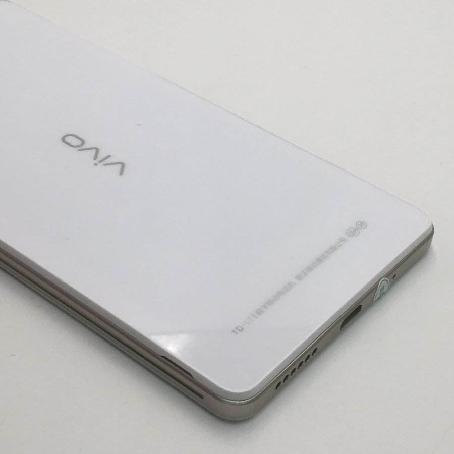 vivo【y51】全网通 白色 国行 16 g 9成新