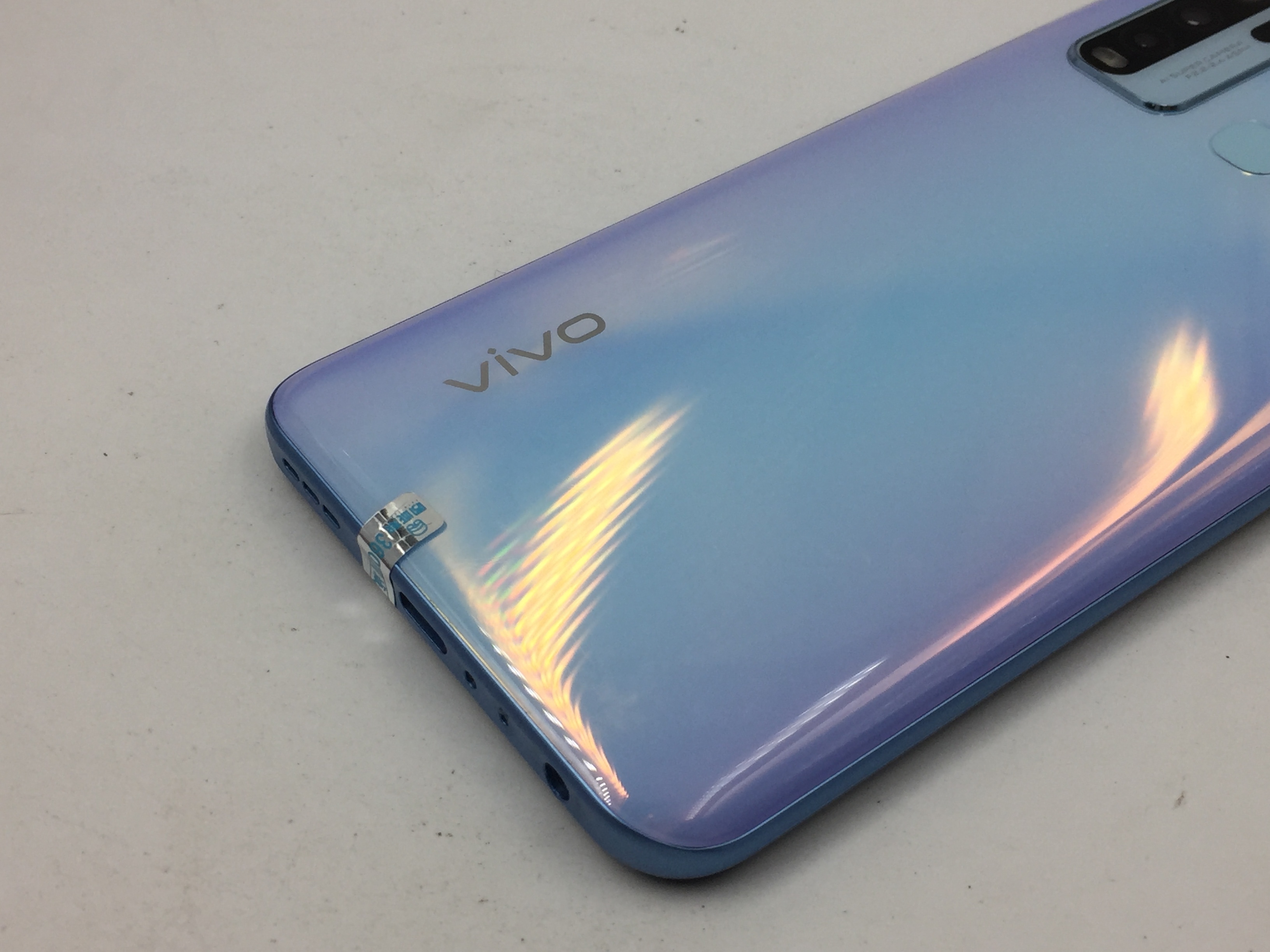 vivo【y50】全网通 冰川蓝 8g/128g 国行 95成新