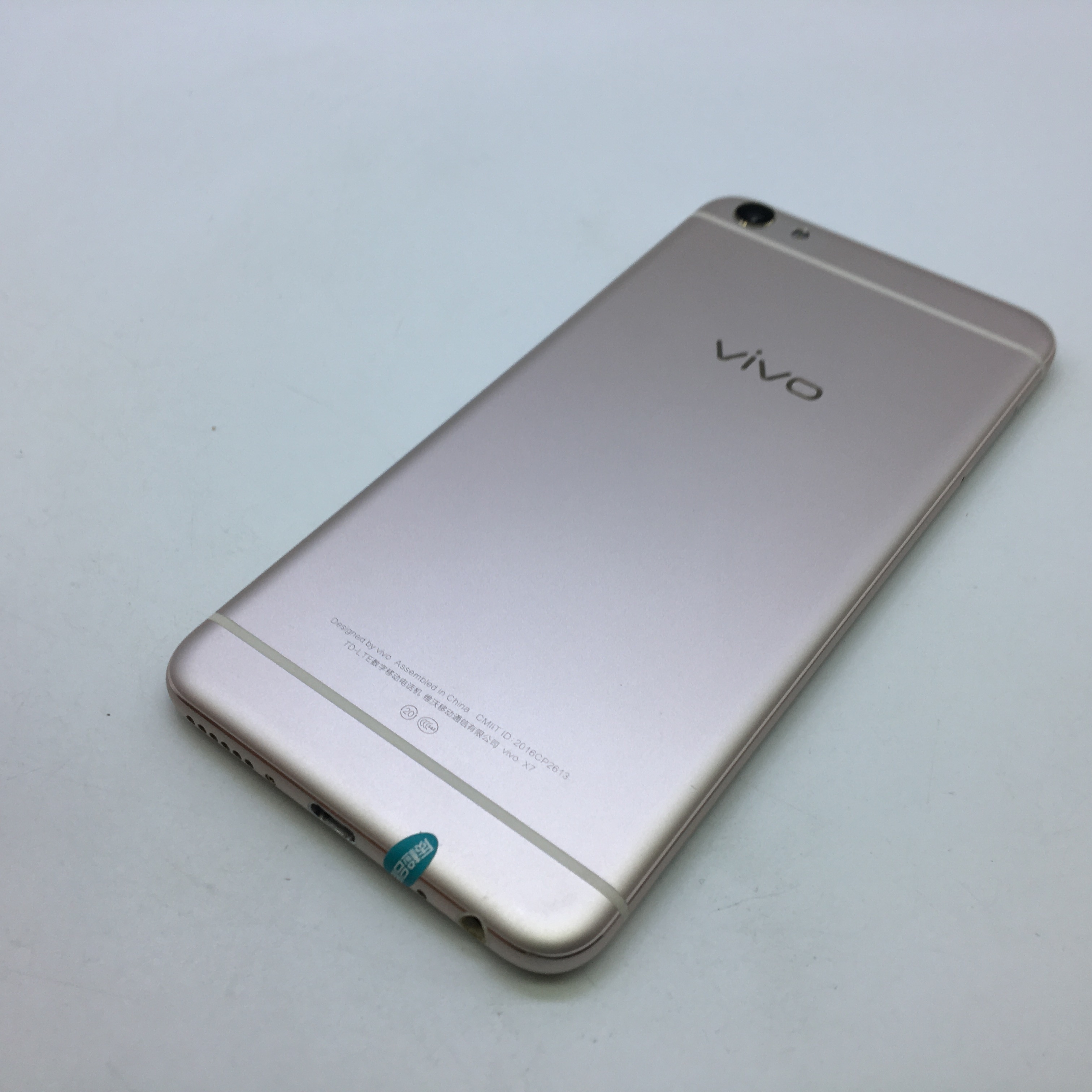 vivox70图片颜色,vivoX70手机图片 vivo【x7】全网通 金色 64g 国行 95成新