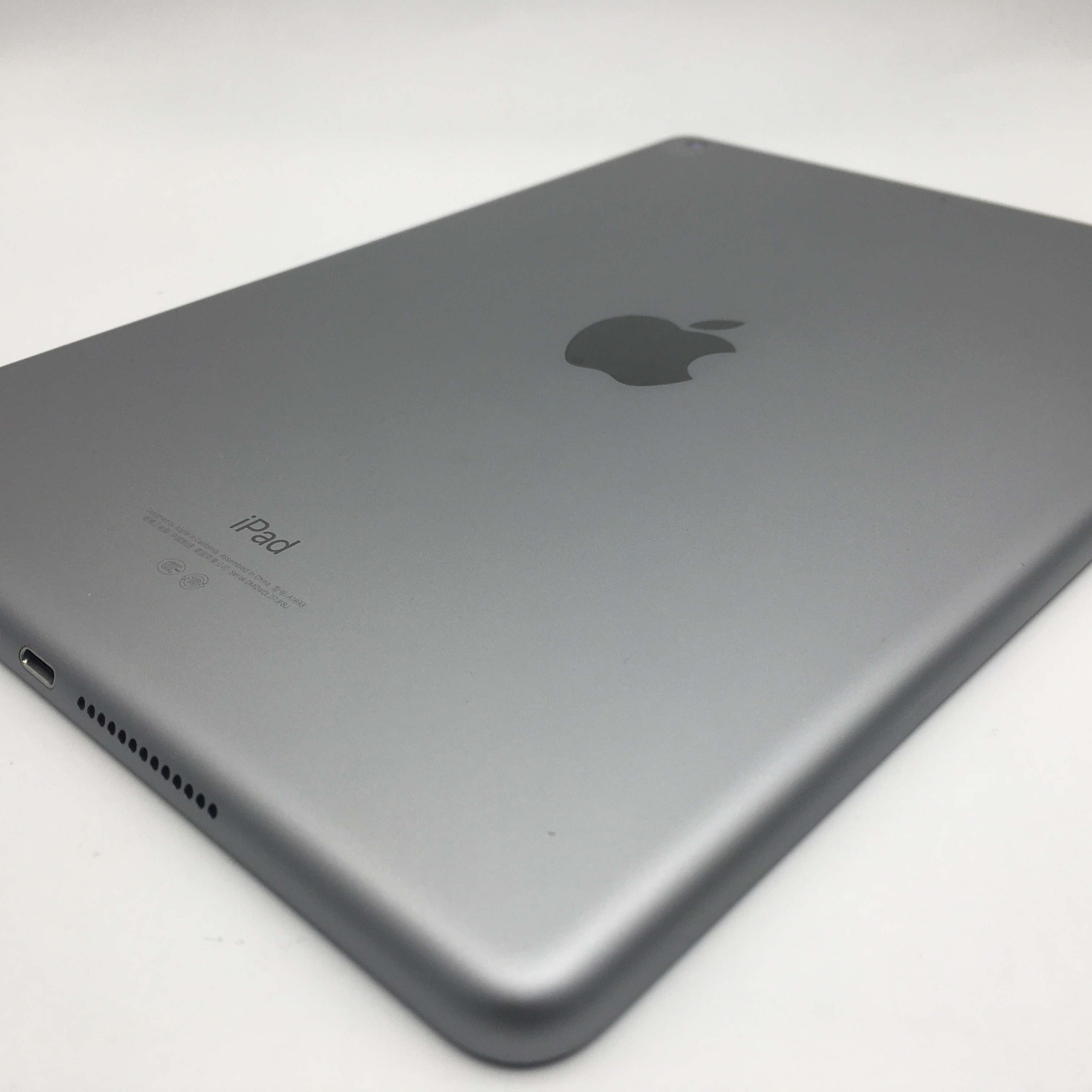 Customer Reviews: Apple iPad mini 4 Wi-Fi 32GB Space Gray 3C528LL/A ...
