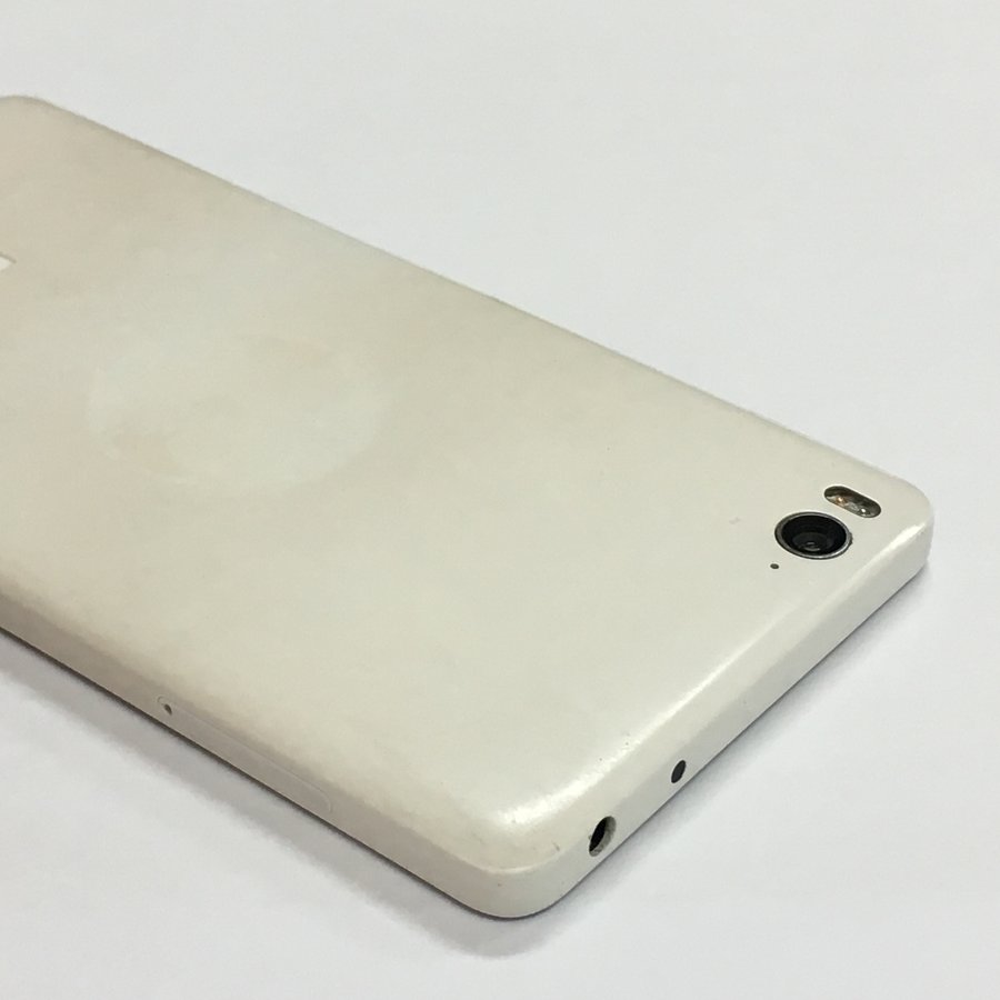小米【小米4c】白色 32 g 全网通 国行 8成新 真机实拍