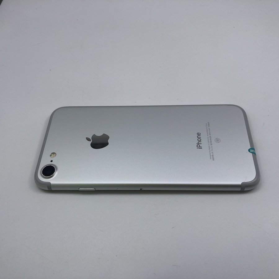 苹果【iphone 7】全网通 银色 32g 国行 9成新