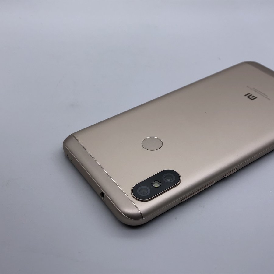 小米【红米6 pro】全网通 金色 3g/32g 国行 9成新