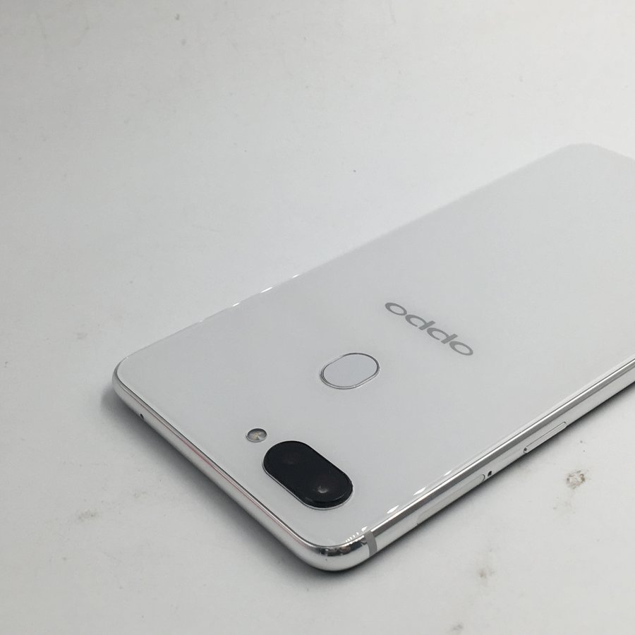 oppor15全网通白色6g128g国行95成新