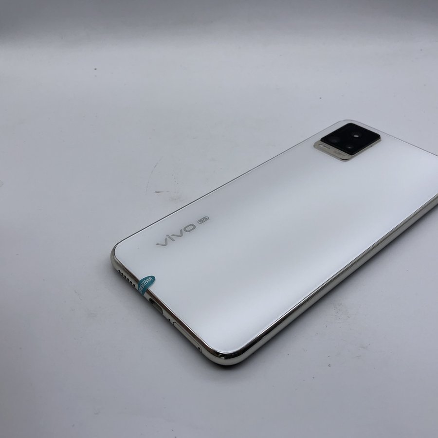 vivo【vivo s7(5g)】5g全网通 月光白 8g/128g 国行 95成新