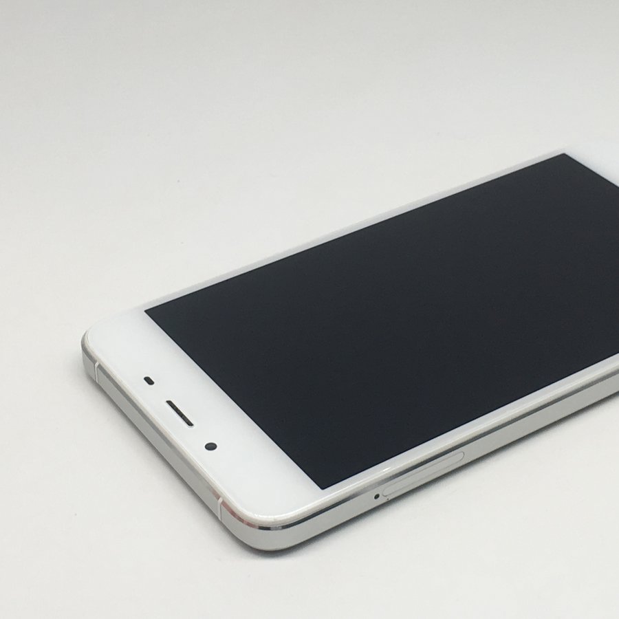 魅族魅蓝u10全网通白色16g国行7成新