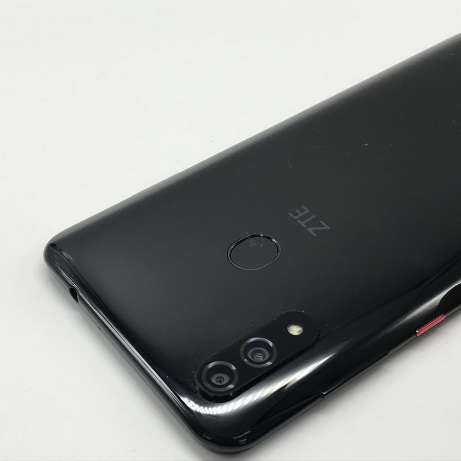 中兴【blade v10】全网通 黑色 4g/64g 国行 9成新