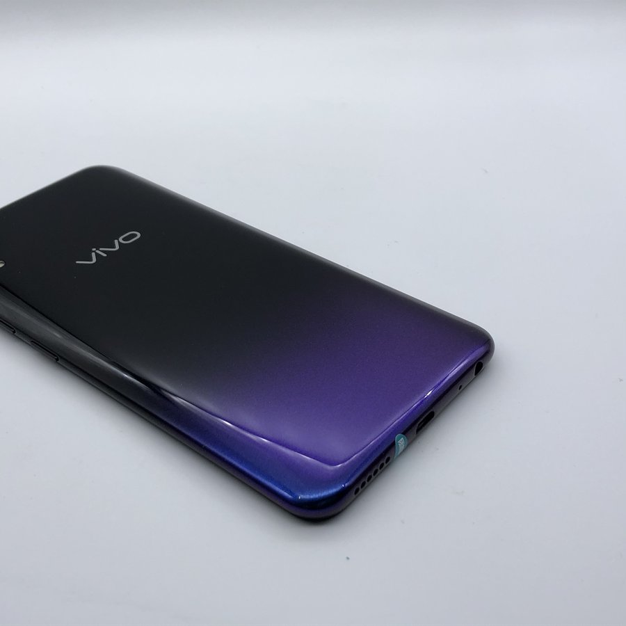 vivo【y93】全网通 黑色 3g/64g 国行 8成新
