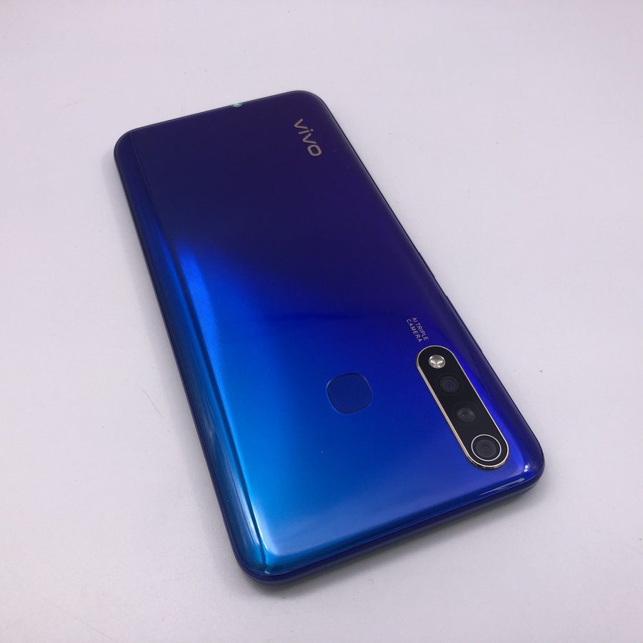 vivoy5s全网通晶石蓝6g128g国行9成新