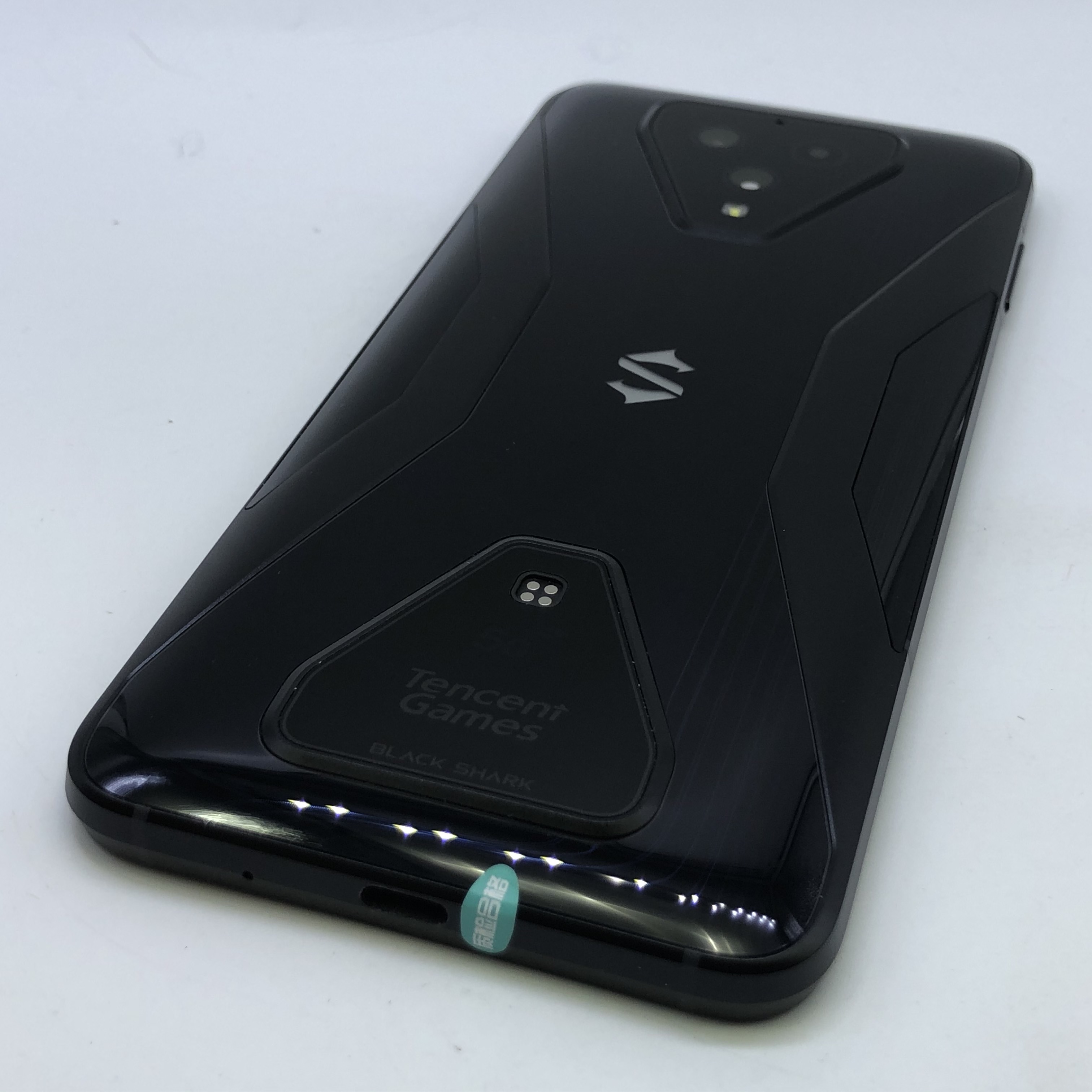 小米【黑鲨游戏手机3】5g全网通 闪电黑 12g/128g 国行 99成新