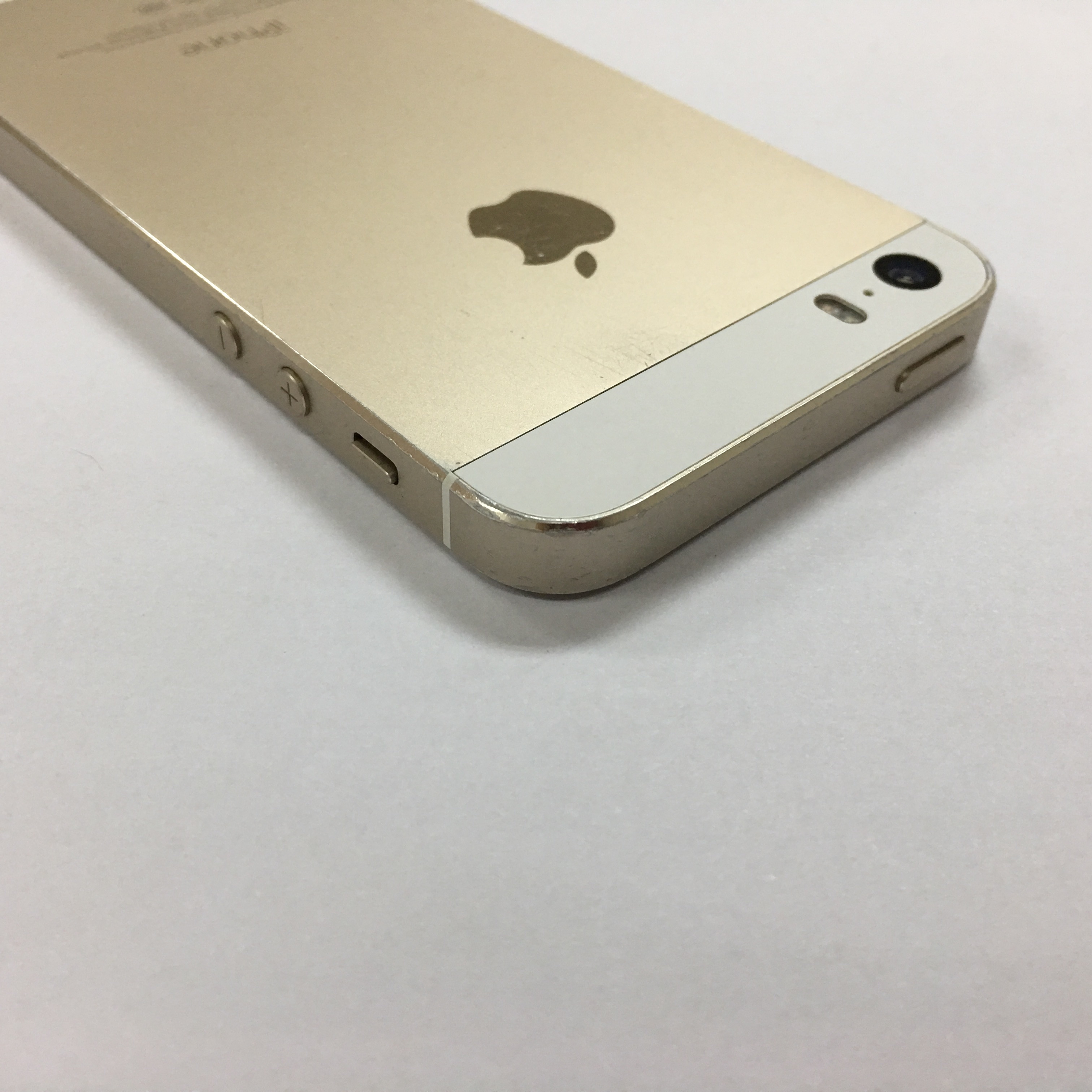 苹果【iphone 5s】联通 3g/2g 金色 16 g 国行 8成新 真机实拍