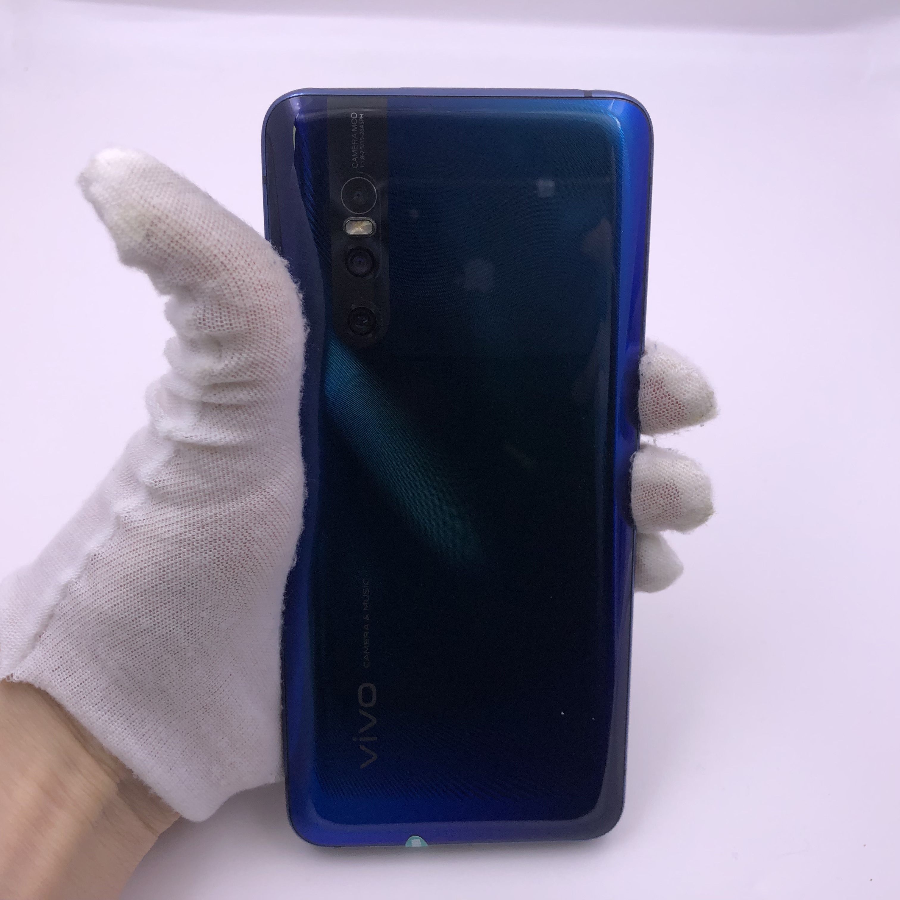 官方质检8成新及以下 8g/128g 国行 雀羽蓝 4g全网通 vivo x27(骁龙