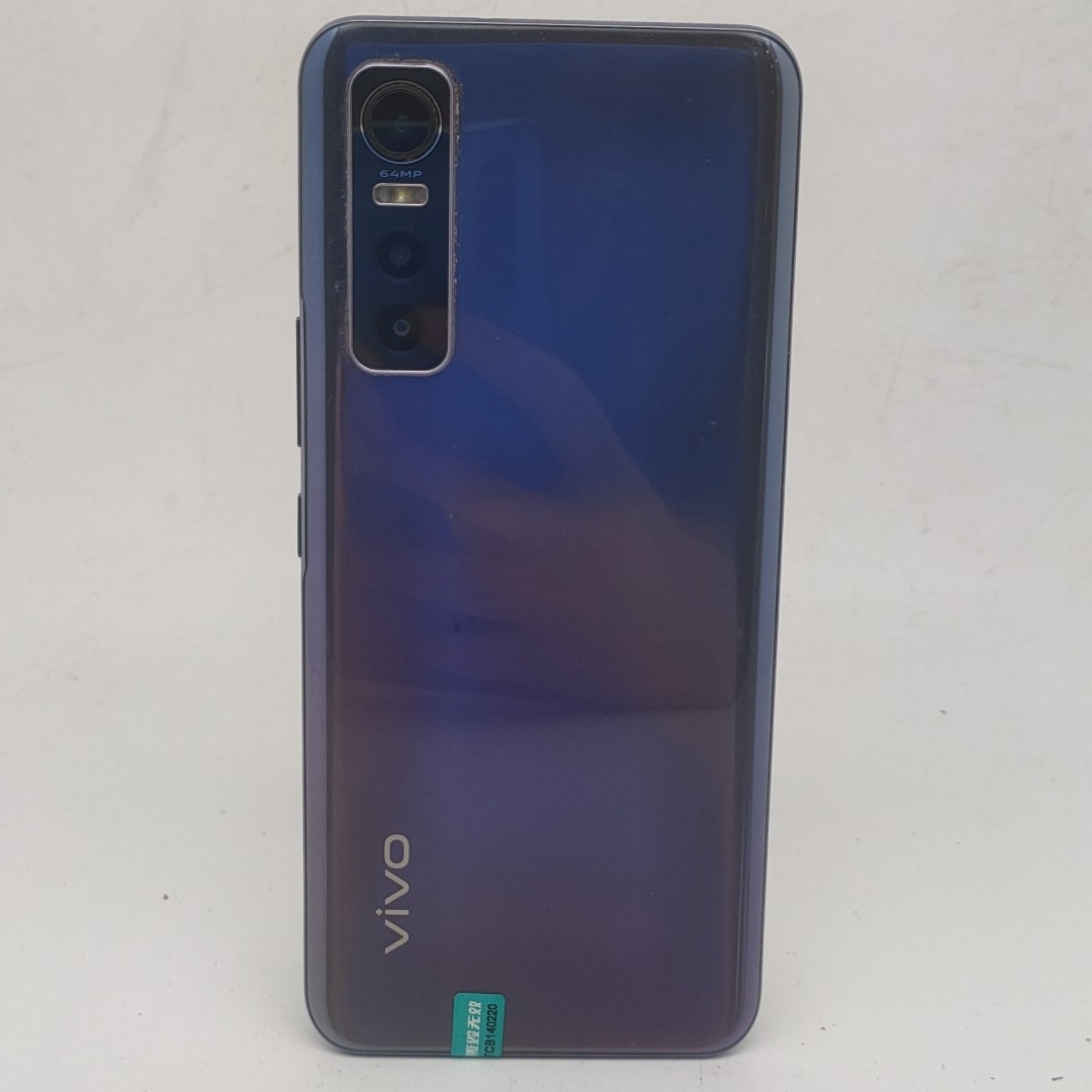 vivo【vivo S7e】4G全网通 银月 8G/128G 国行 9成新 