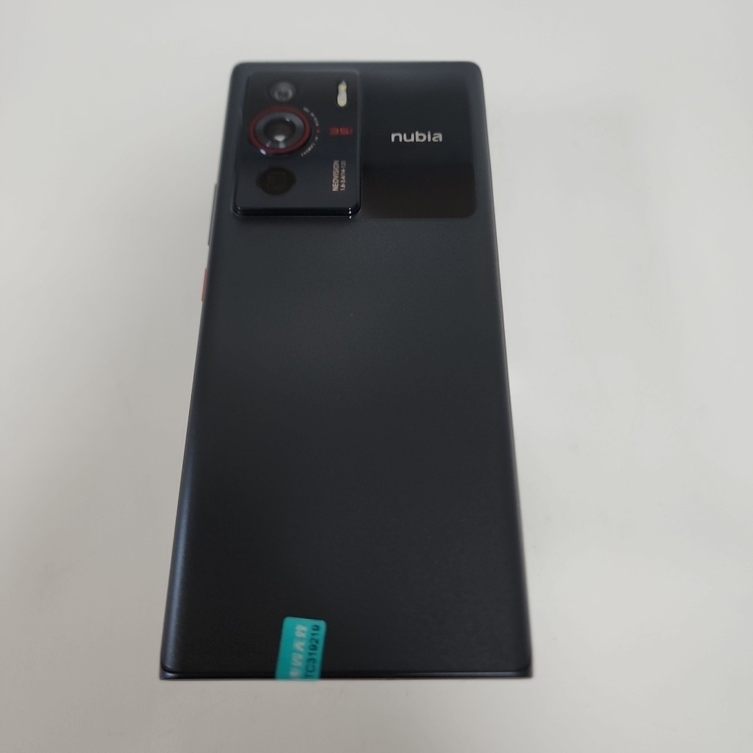 努比亚【努比亚 Z40 Pro】5G全网通 星际黑 8G/256G 国行 95新 