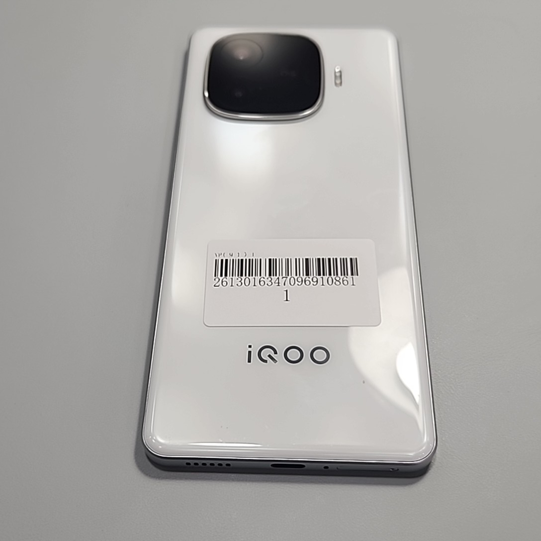 vivo【IQOO Z9 Turbo】5G全网通 星芒白 12G/256G 国行 99新 