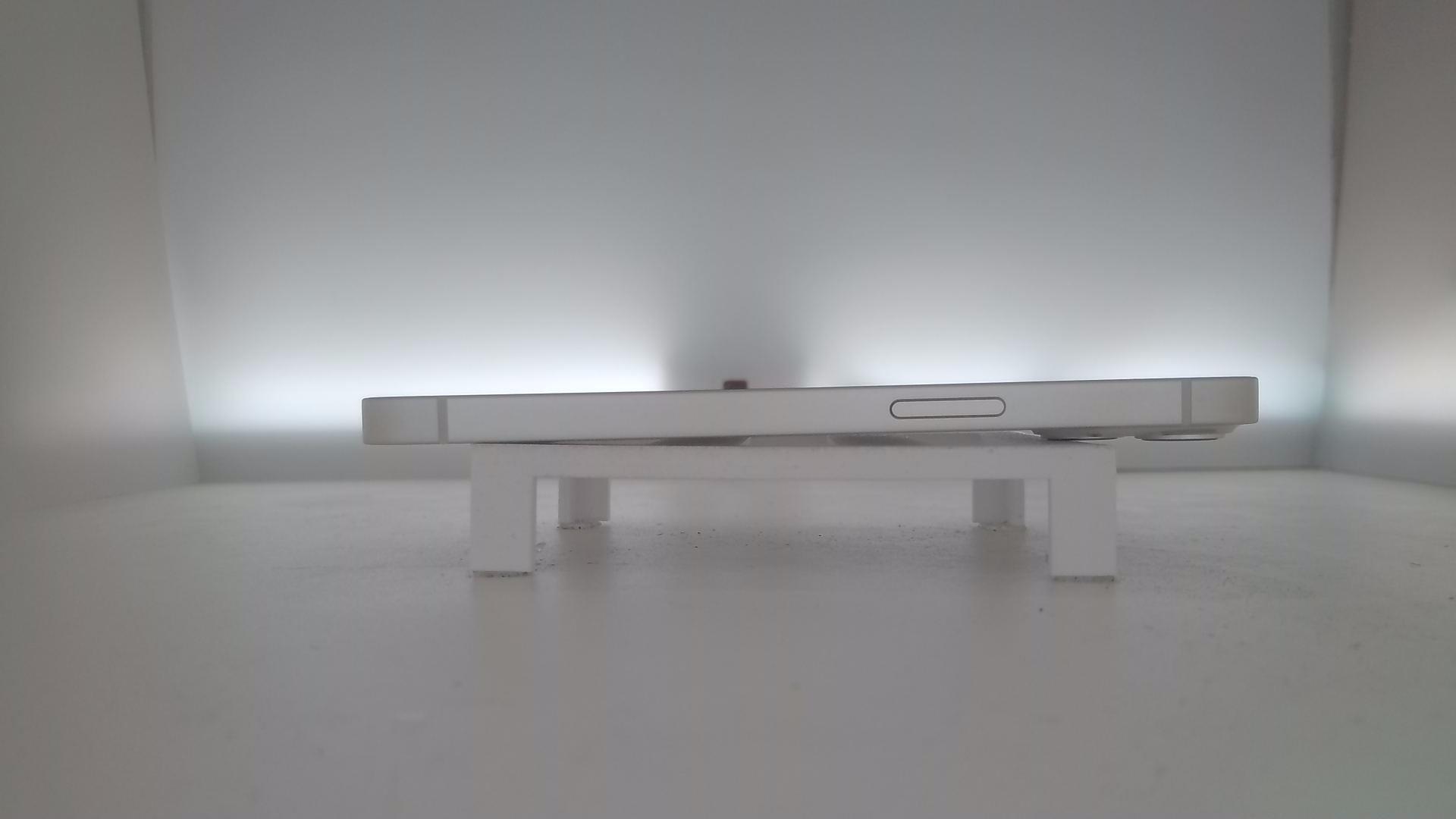 苹果【iPhone 13】99新 