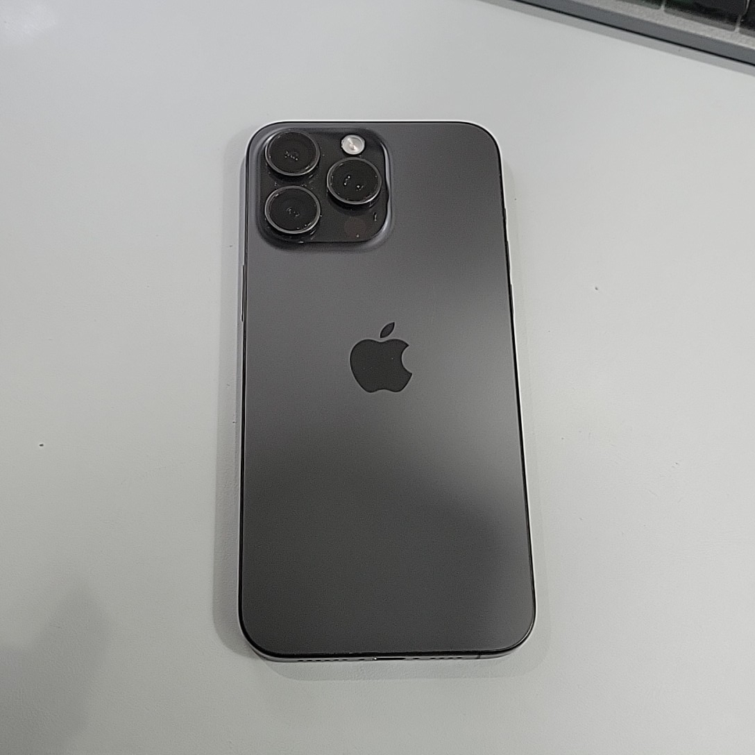 苹果【iPhone 15 Pro Max】99新 