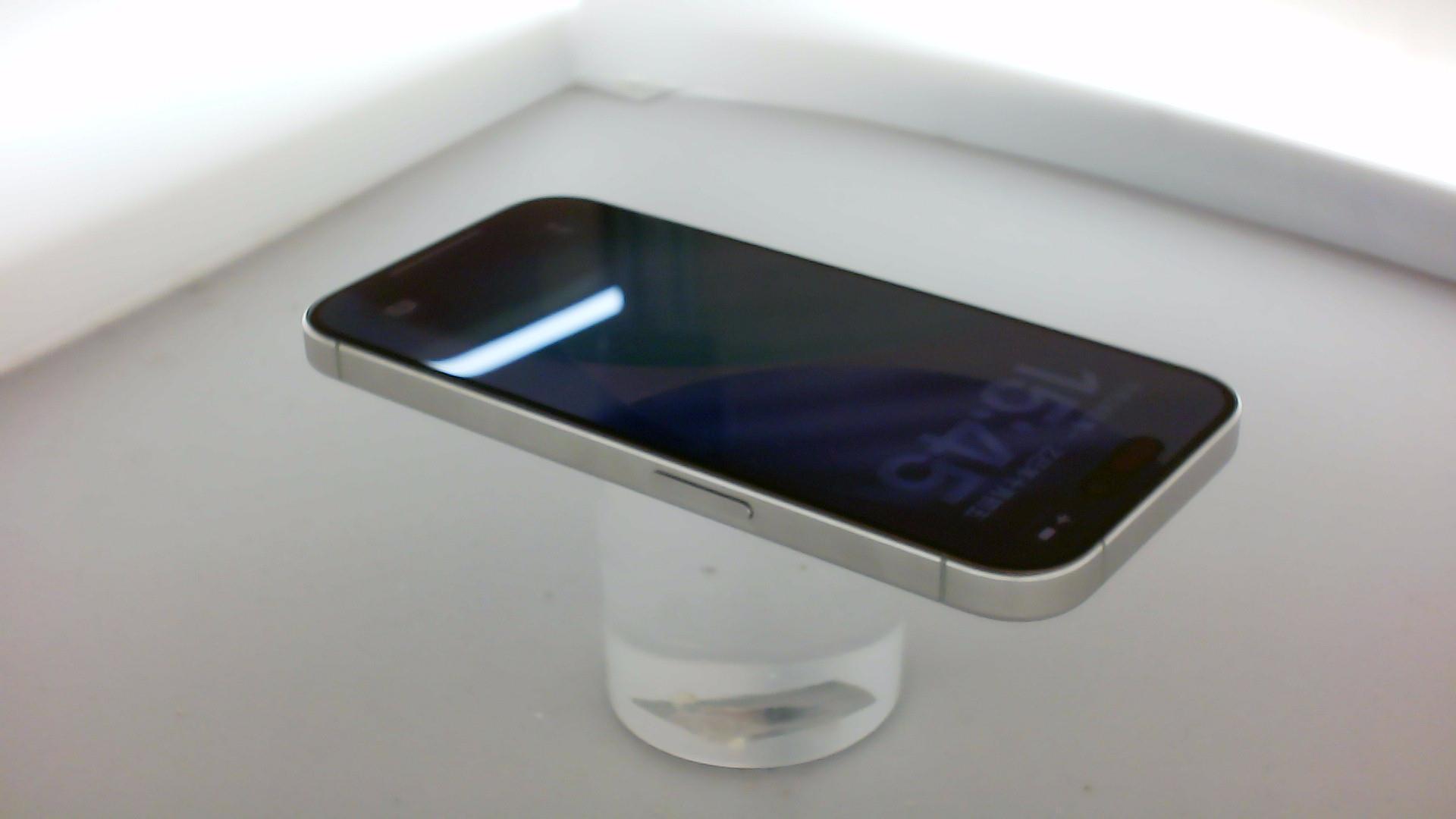 苹果【iPhone 15 Pro】8成新 