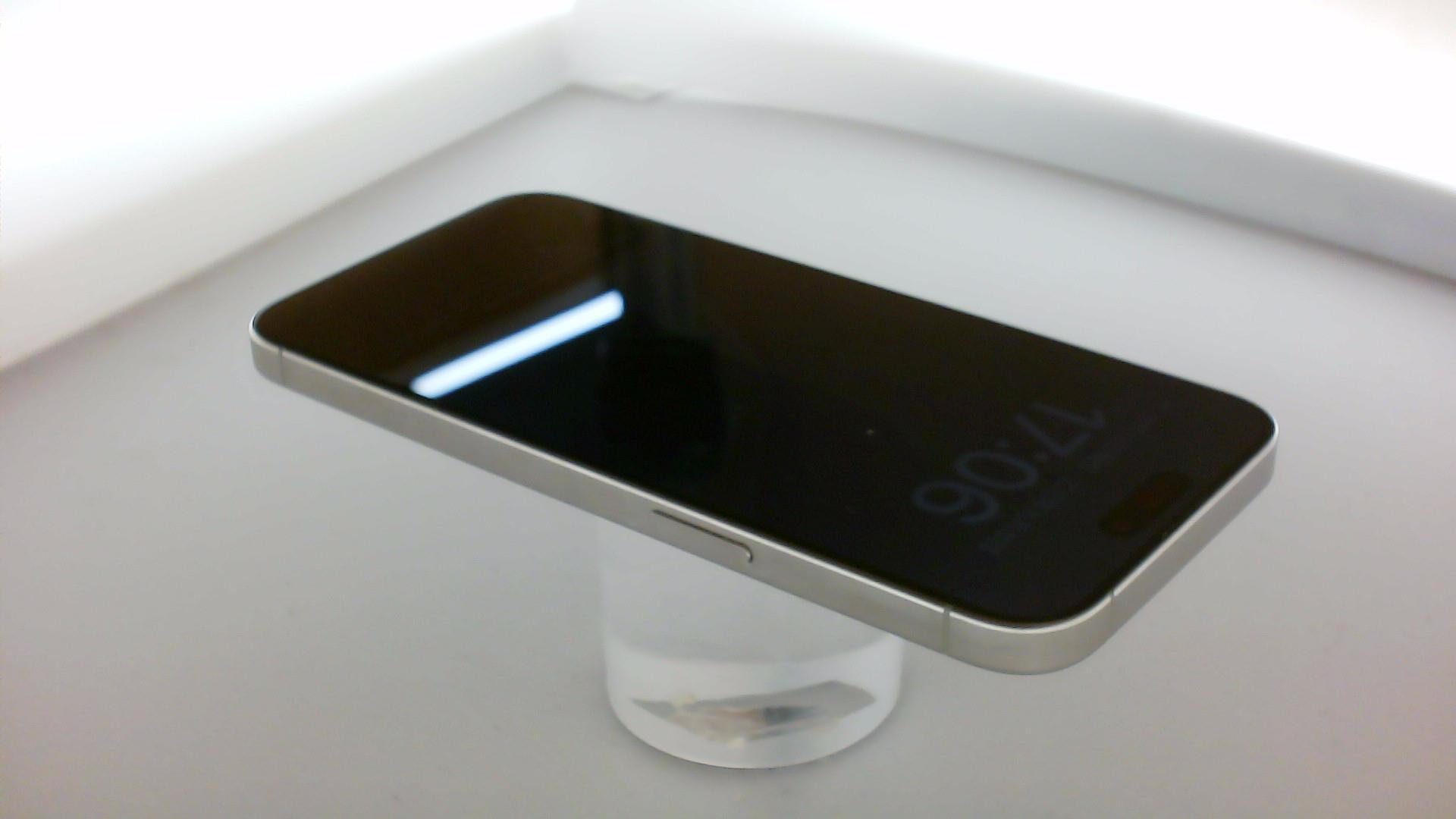 苹果【iPhone 15 Pro Max】9成新 