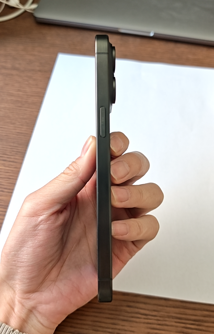 苹果【iPhone 15 Pro Max】5G全网通 黑色钛金属 256G 国行 95新 