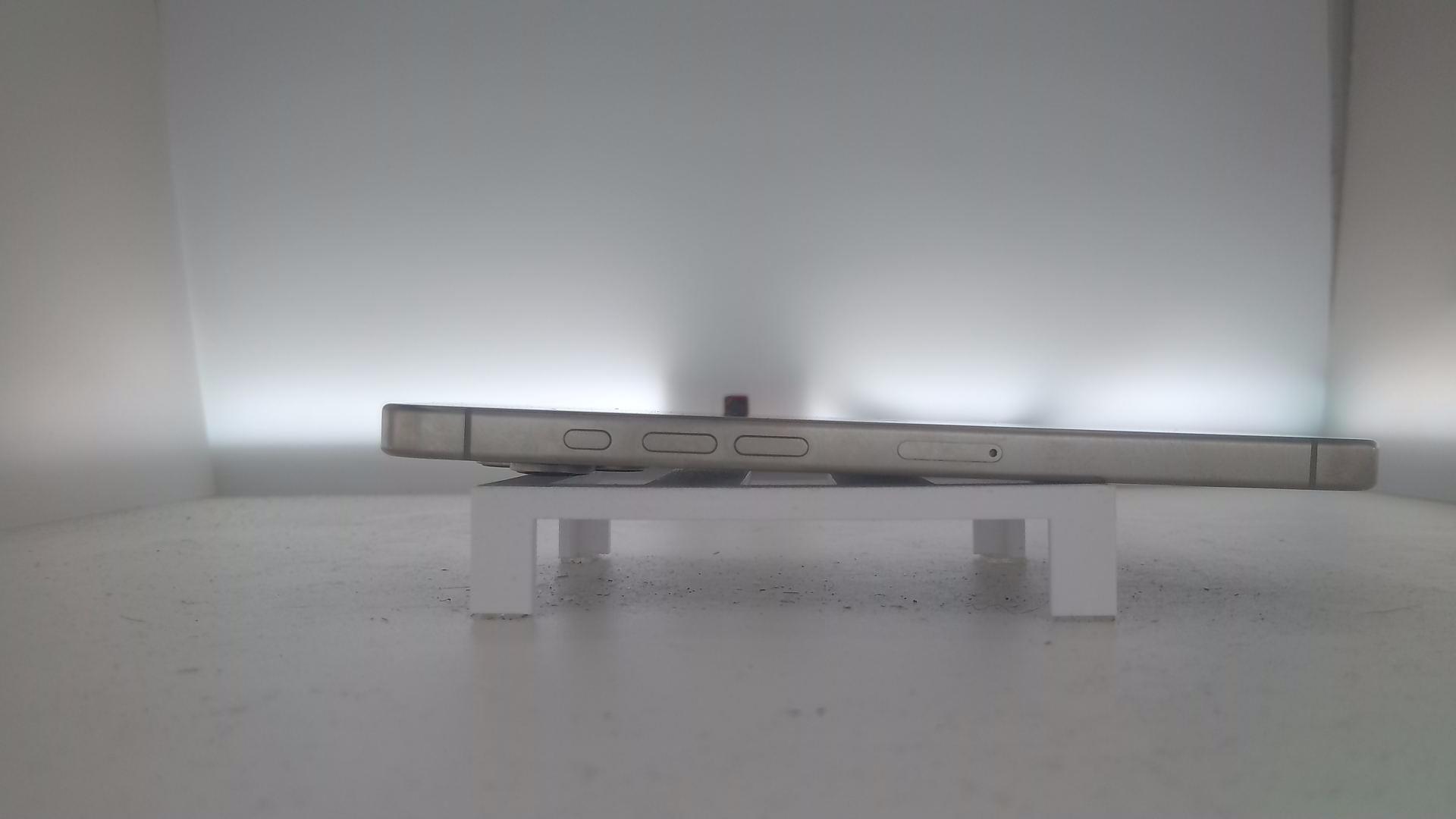 苹果【iPhone 16 pro max】95新 