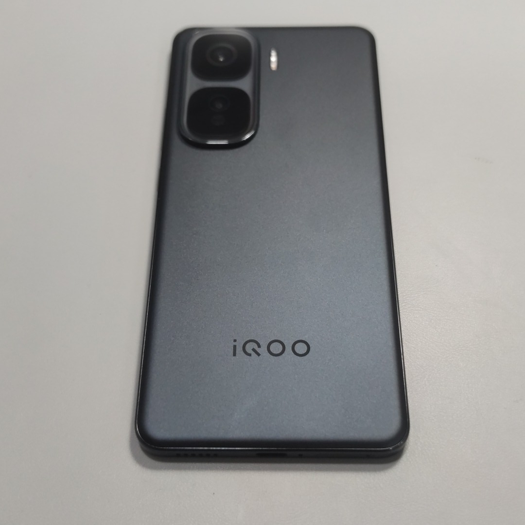 vivo【iQOO Neo10】5G全网通 疾影黑 16G/256G 国行 99新 