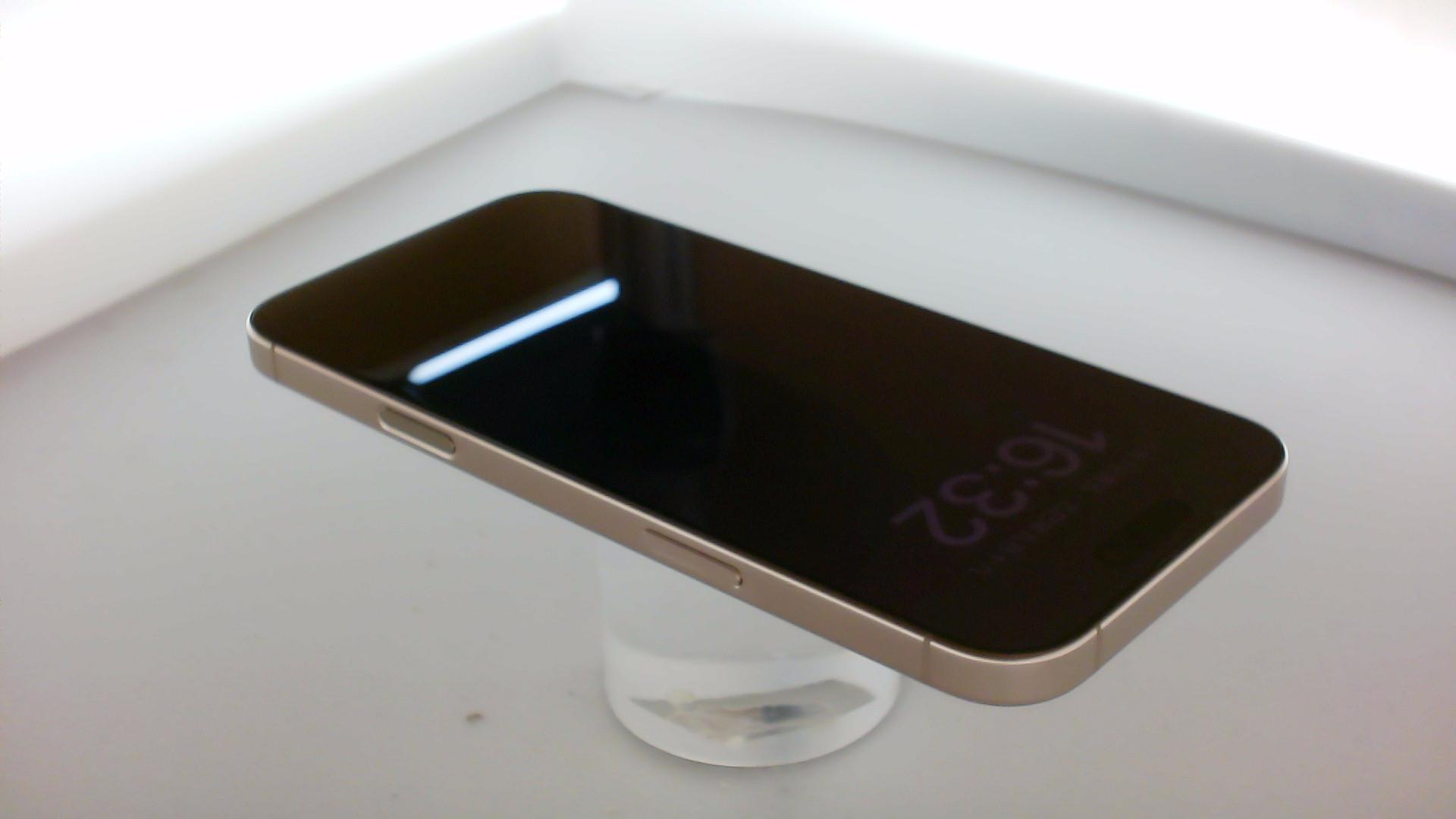 苹果【iPhone 16 pro max】99新 