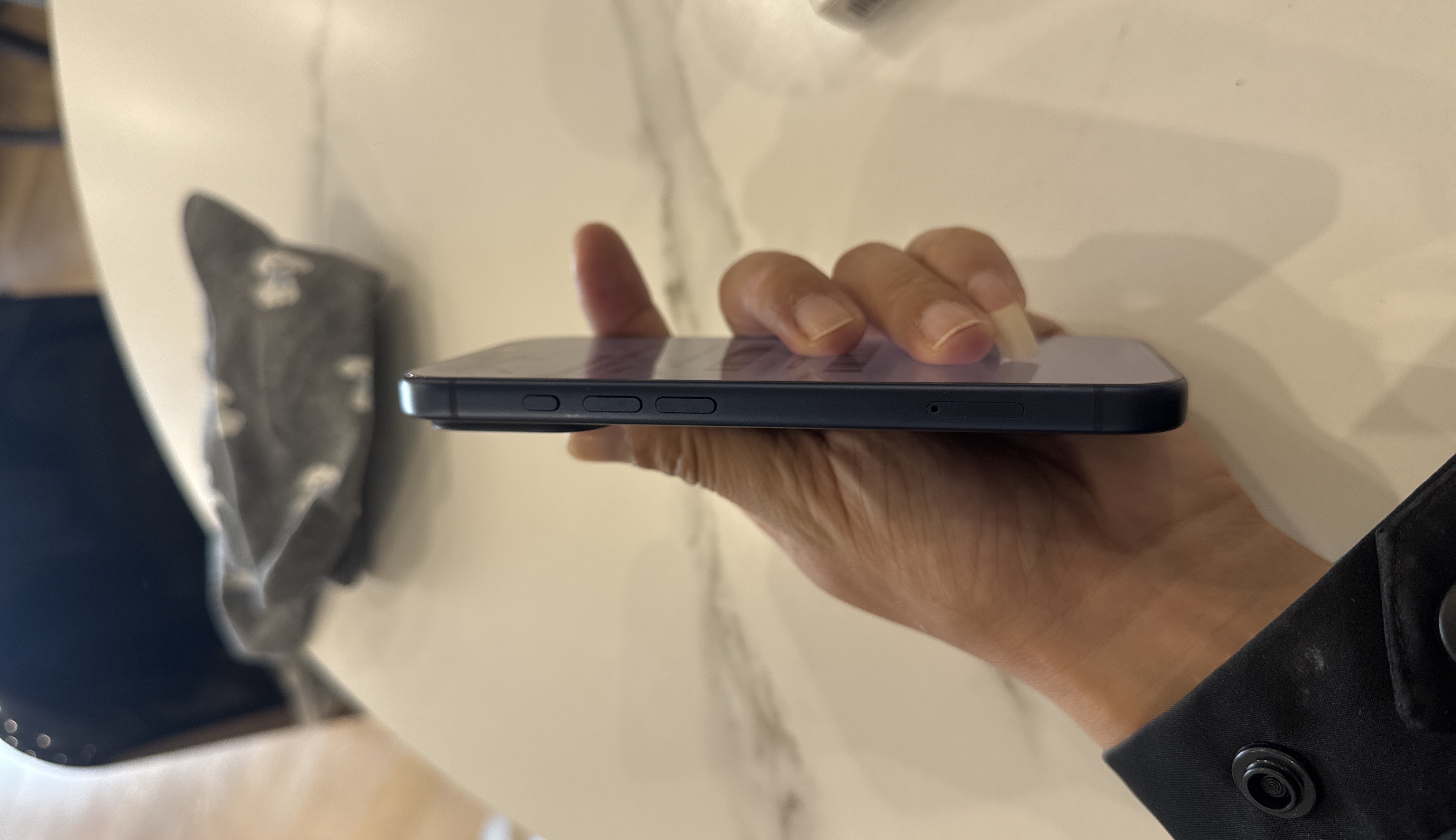 苹果【Apple iPhone 17 Pro】5G全网通 深蓝色 512G 国行 9成新 