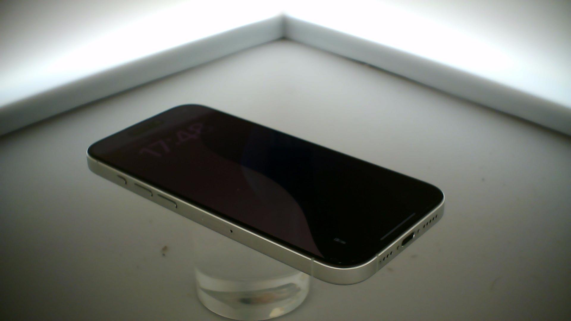 苹果【iPhone 15 Pro】5G全网通 白色钛金属 256G 国行 95新 