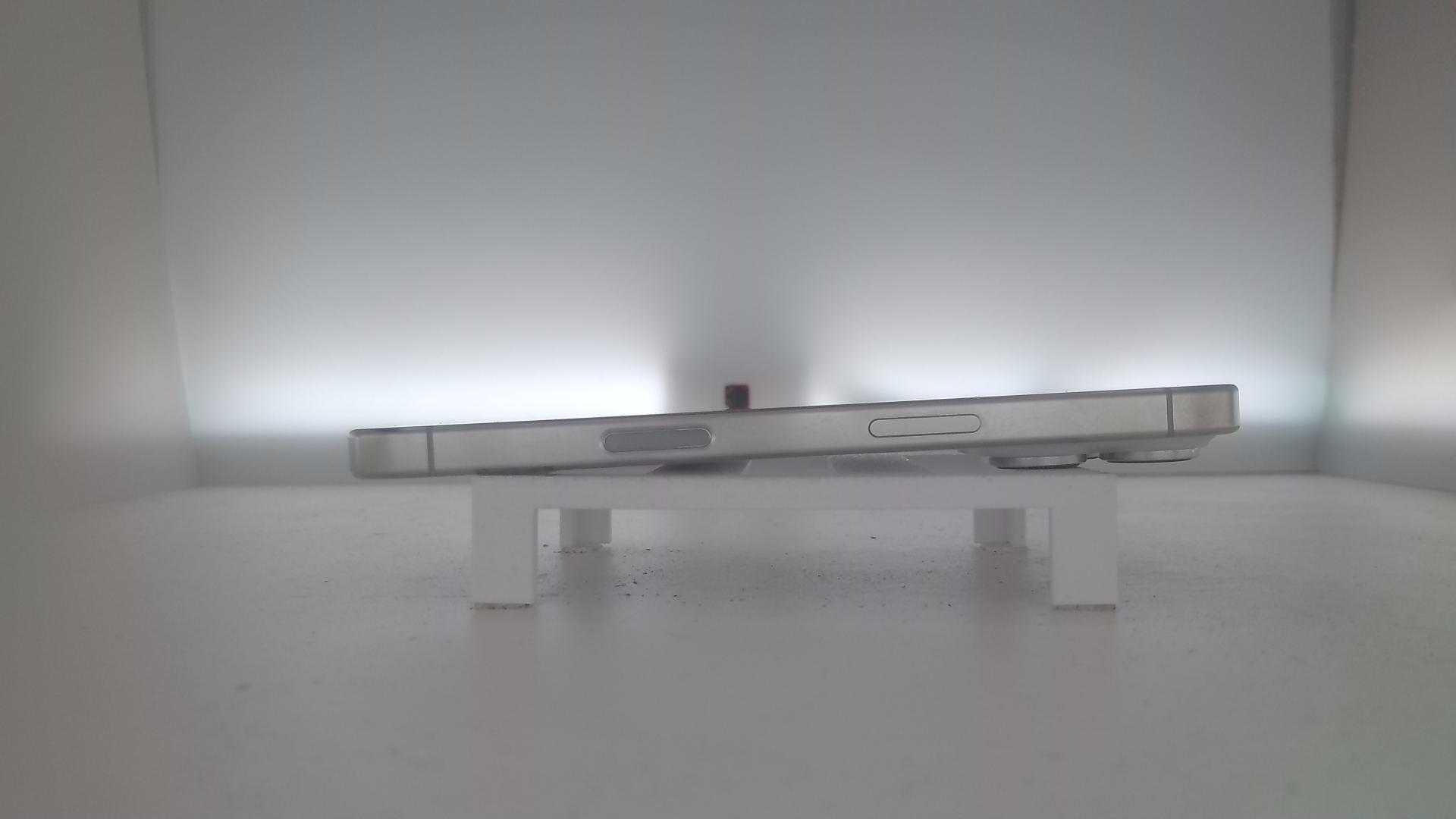 苹果【iPhone 16 pro】99新 