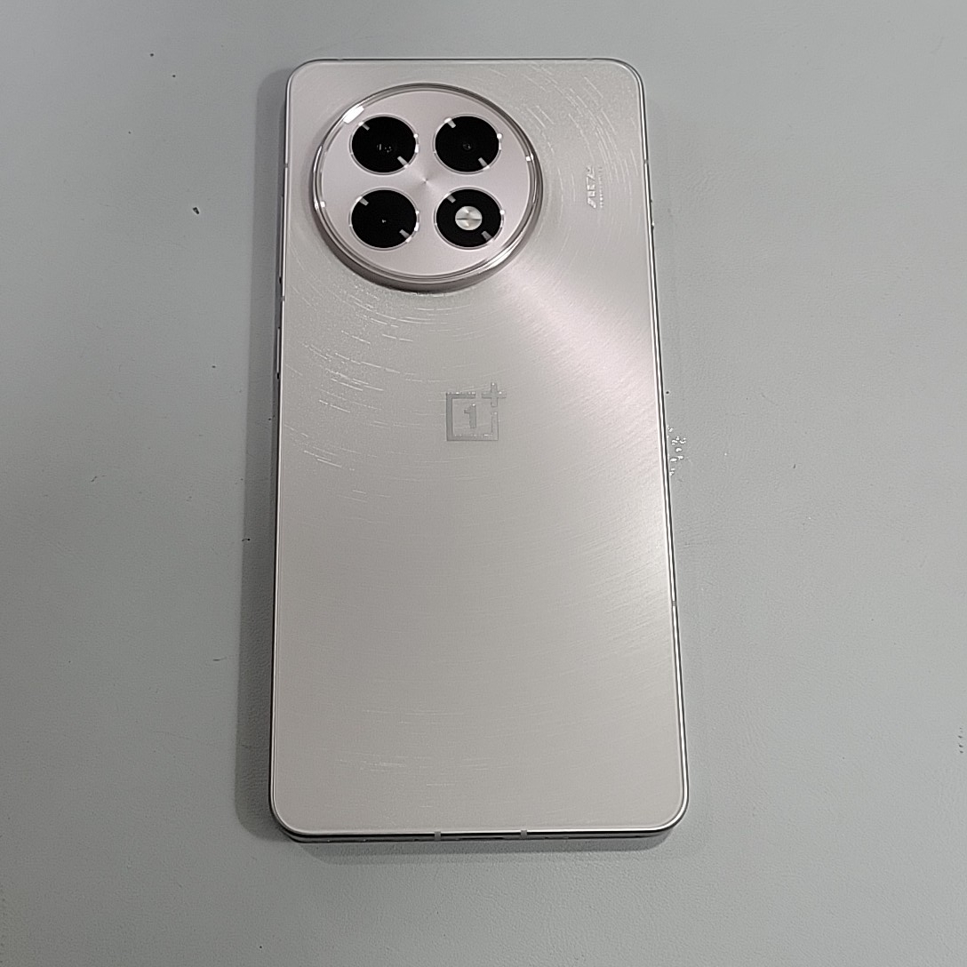 一加【一加 Ace 5】99新 