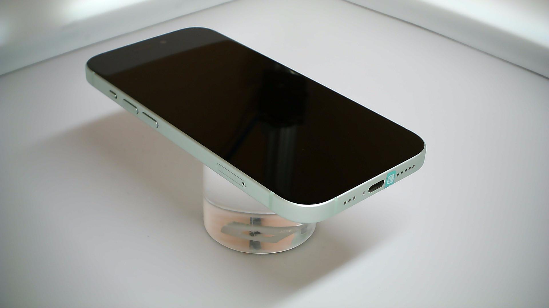 苹果【iPhone 15】5G全网通 绿色 256G 国行 99新 