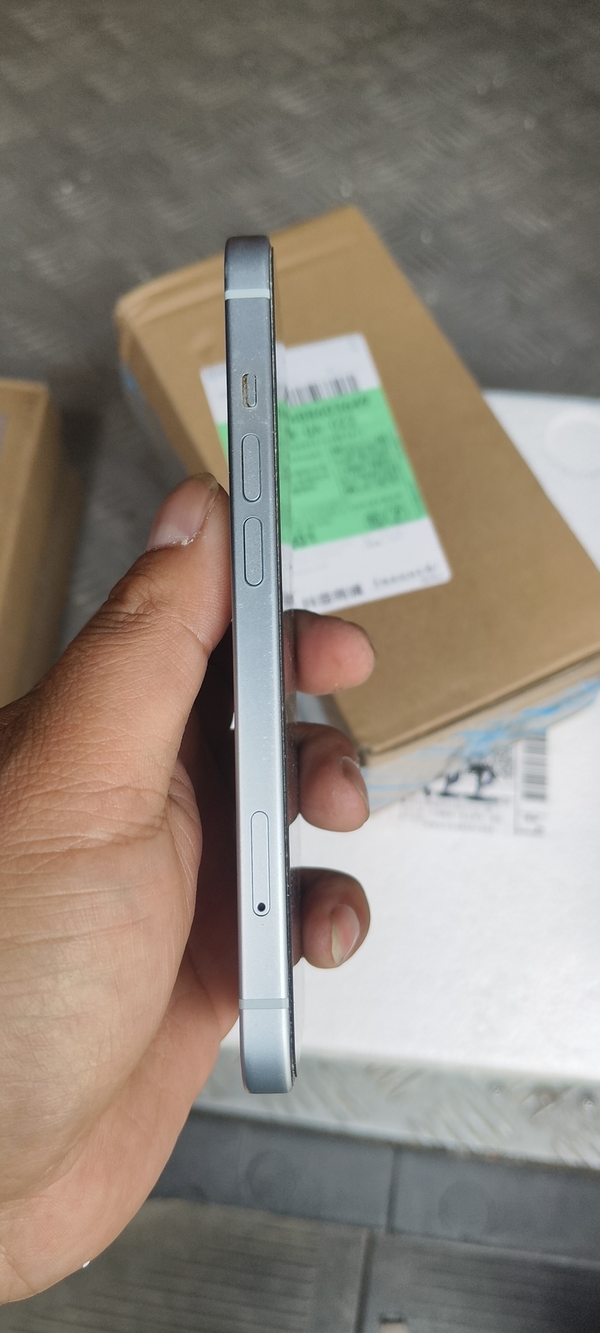 苹果【iPhone 15】5G全网通 蓝色 256G 国行 9成新 