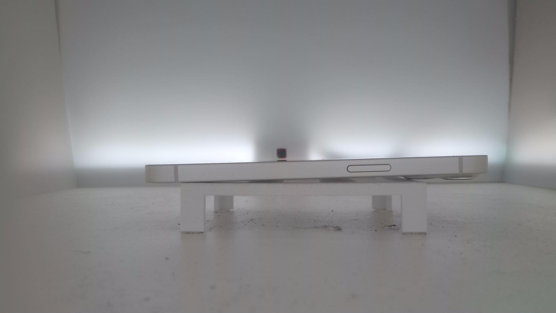 苹果【iPhone 13】95新 