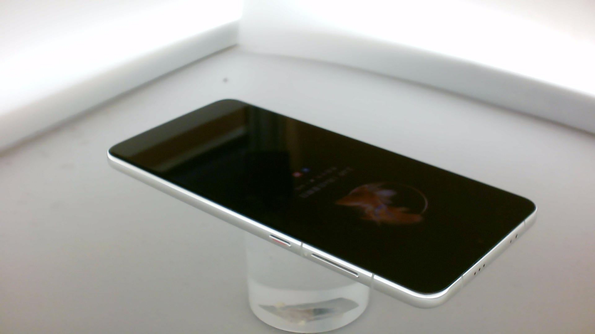 华为【华为 Mate 50】4G全网通 冰霜银 8G/256G 国行 8成新 